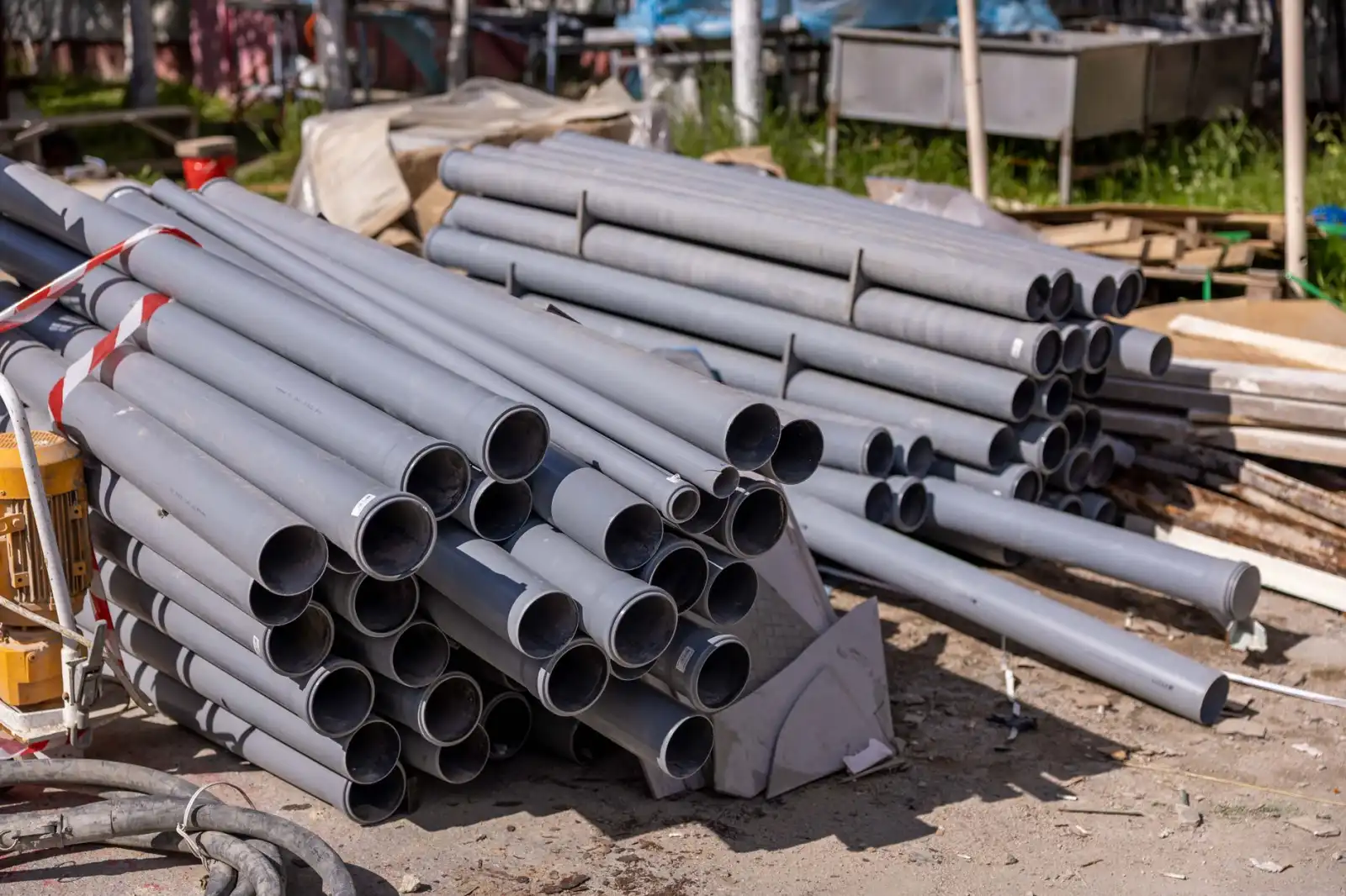 商业空间LED筒灯与射灯选型对比：照度、色温与节能效果分析
